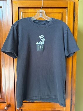 Black Men’s GAP Bugs Bunny T-Shirt